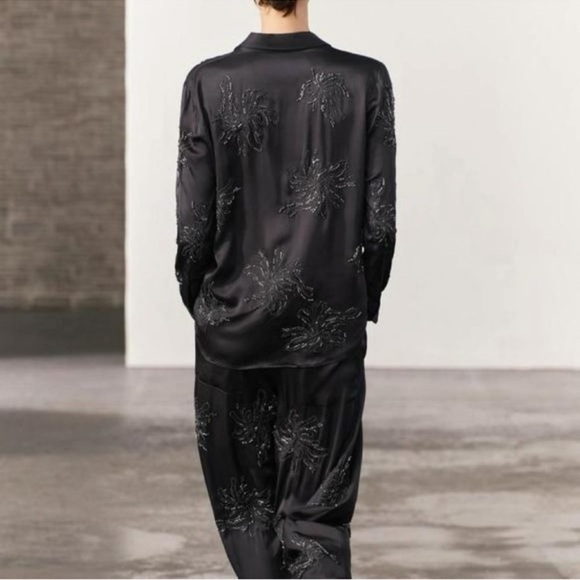 ZARA EMBROIDERED BEADED SHIRT ZW COLLECTION - Picture 2 of 6